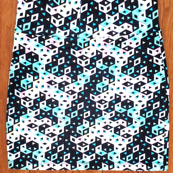 CHARLOTTE RUSSE Geometric Bodycon Miniskirt - Size S - Picture 2 of 3
